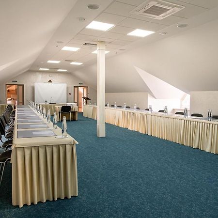 Оранта Hotel Truskavets Buitenkant foto
