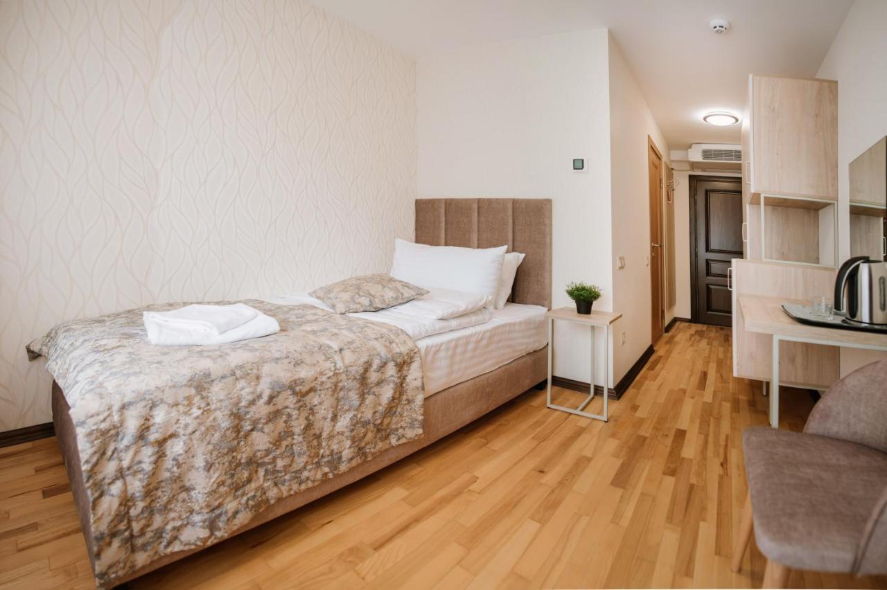 Оранта Hotel Truskavets Buitenkant foto