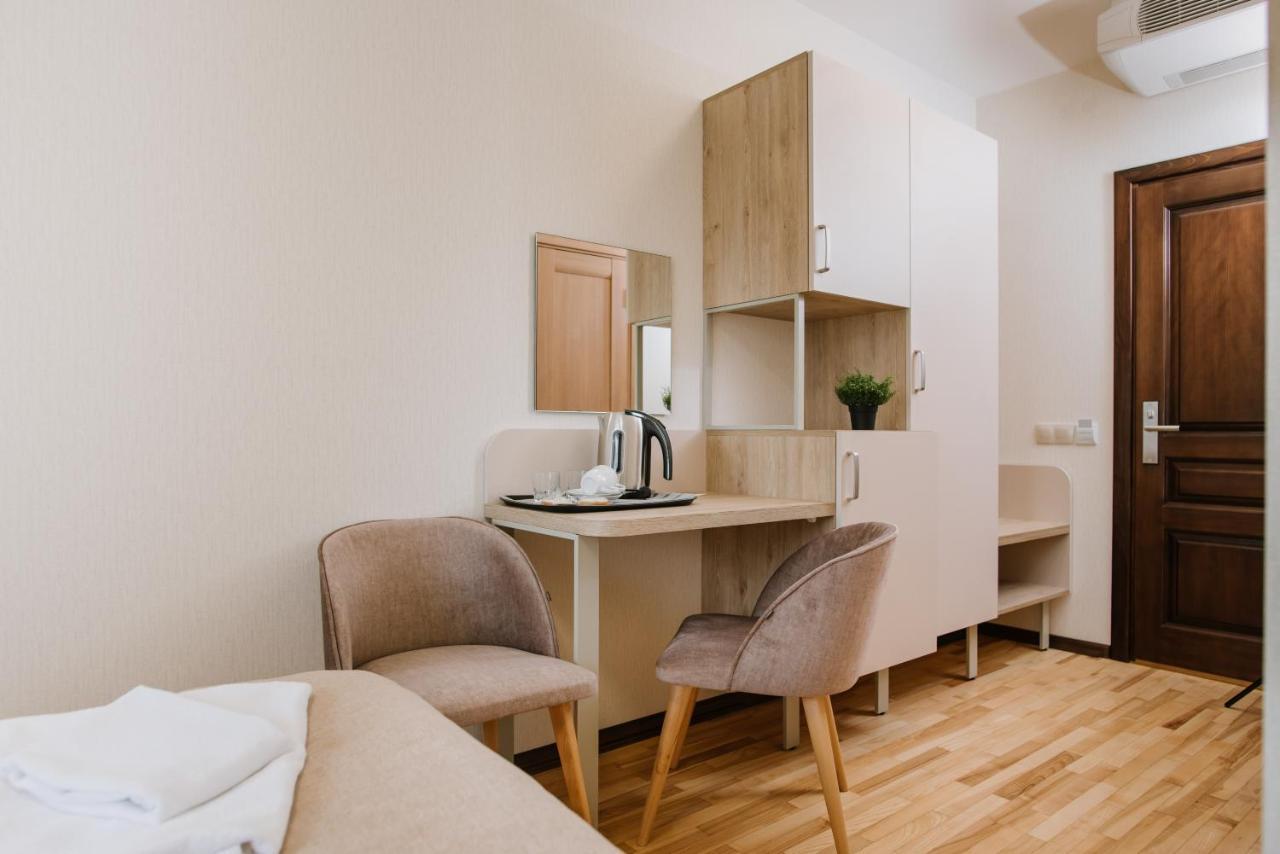 Оранта Hotel Truskavets Buitenkant foto