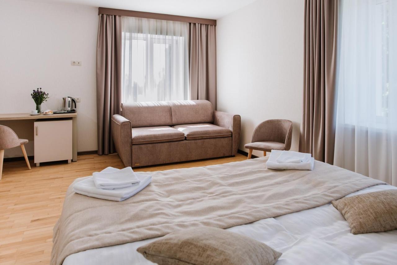 Оранта Hotel Truskavets Buitenkant foto