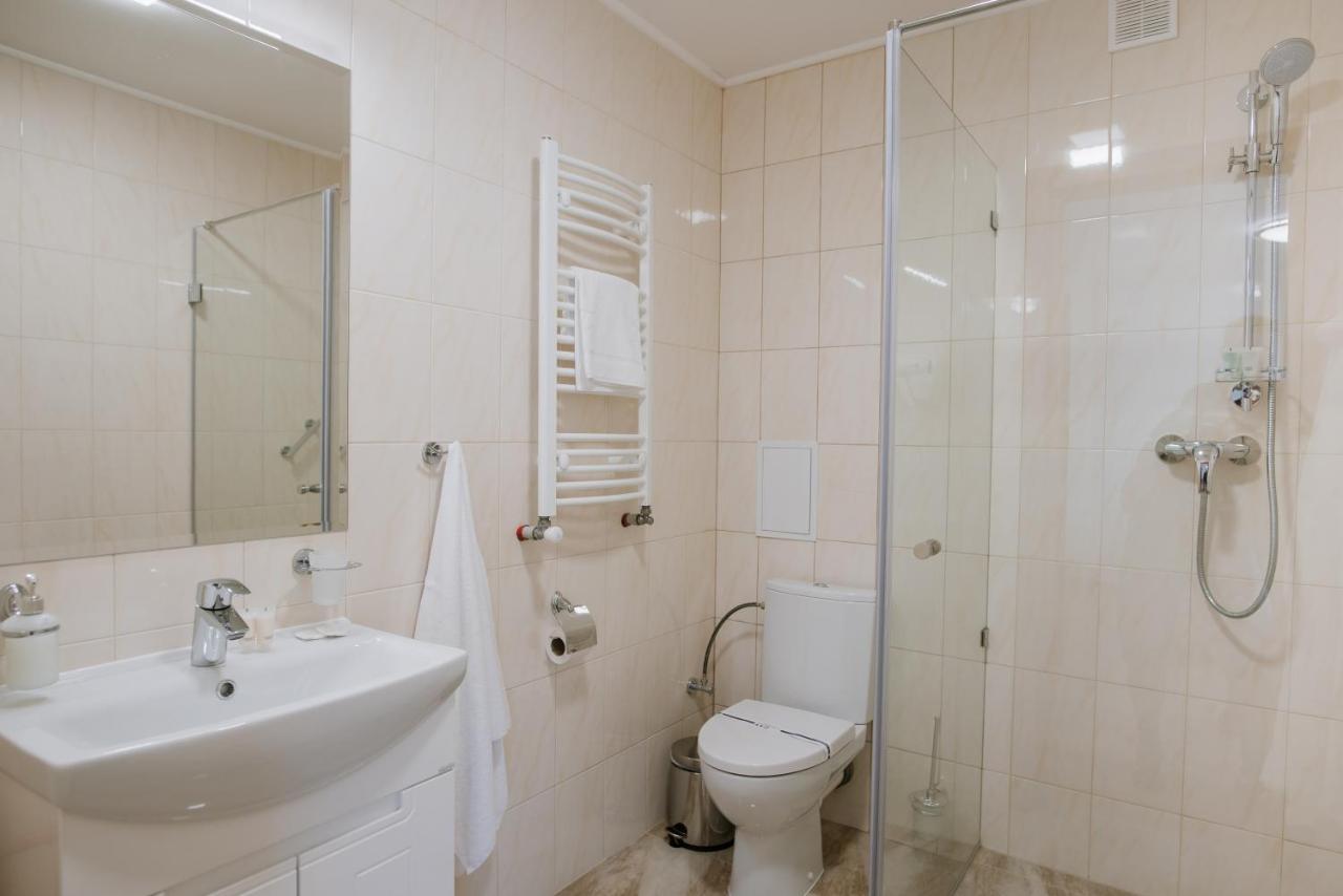 Оранта Hotel Truskavets Buitenkant foto