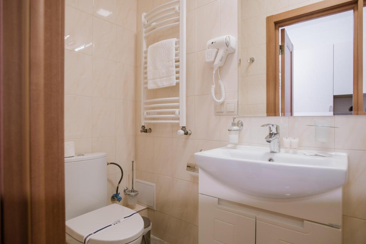 Оранта Hotel Truskavets Buitenkant foto