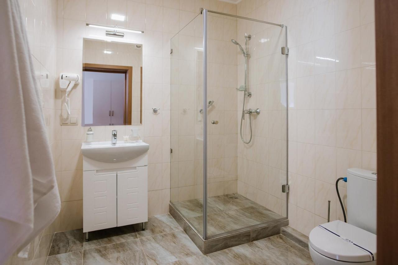 Оранта Hotel Truskavets Buitenkant foto
